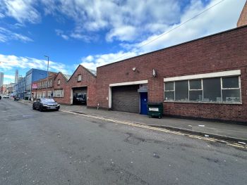 84 Cliveland Street